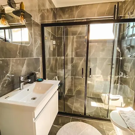 Guney Apartamento